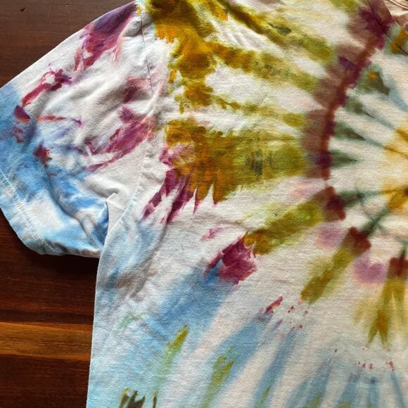 Ice Dyed Unisex T-shirt - Tie Dye Spiral Hand-dyed Men's Women's (Size 4XLarge) - Picture 6 of 10